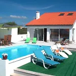 Nira House Luxury & Simplicity *