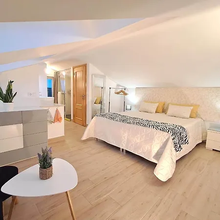 Nira House Luxury & Simplicity * Ericeira